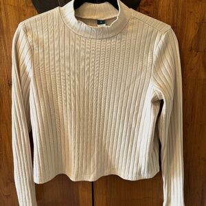 Cropped mock long sleeved tee.  Neutral/Natural Cream color.  Old Navy Size M